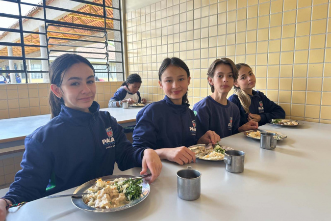 Fundepar realiza audiência pública sobre licitações da alimentação escolar para 2026