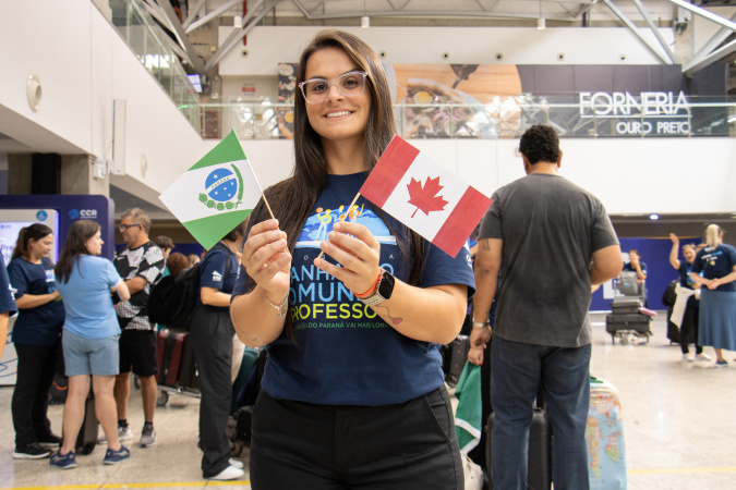 Ganhando o Mundo Professor leva pedagoga de Rio Bonito do Iguaçu ao Canadá