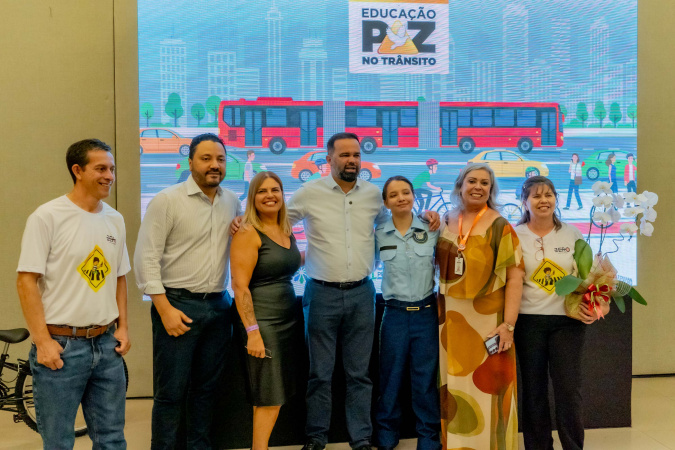Guigui Terres: escolas, alunos e professores recebem prêmios por educação no trânsito