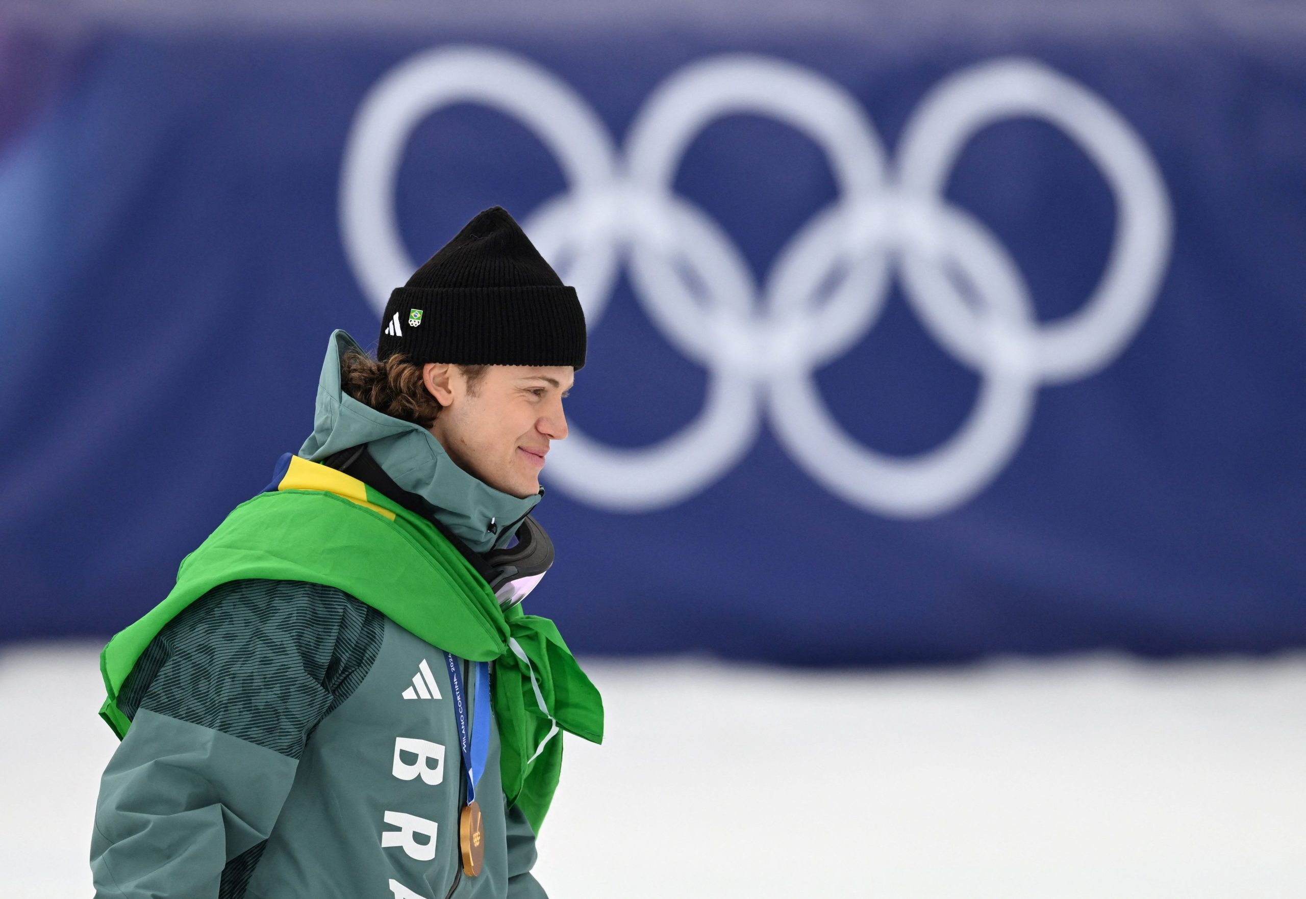 Lucas Pinheiro Braathen lamenta queda que o deixa fora da disputa por nova medalha