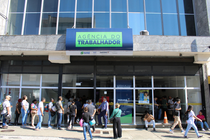 Paraná inicia 2026 com alta de 24,4% na colocação de trabalhadores via Rede Sine