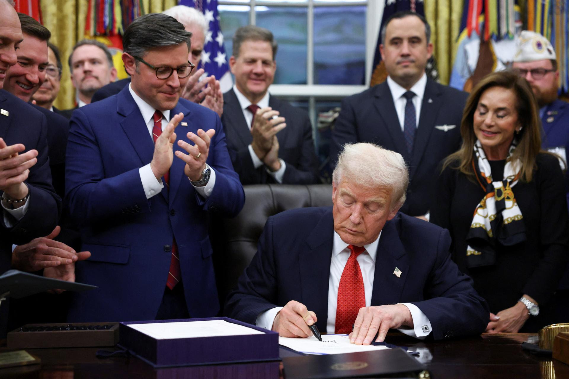 Assinatura de Trump será adicionada às notas de dólar