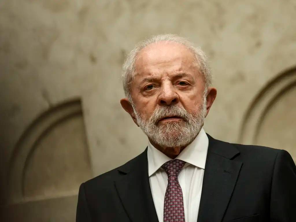 Fim do 6×1: Lula propõe negociação entre patrões, empregados e governo