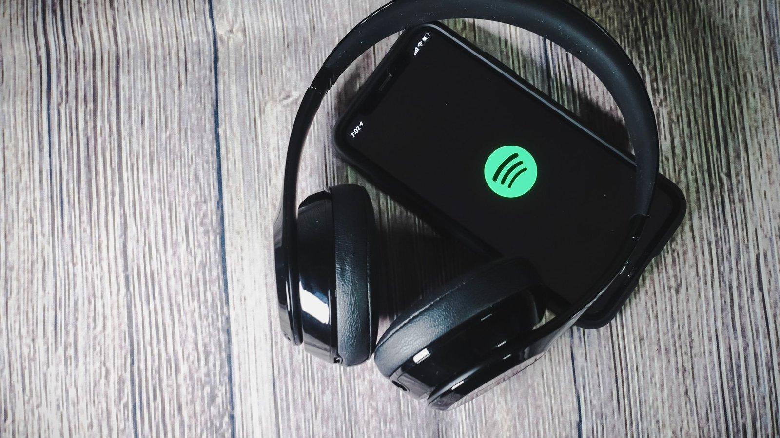 Spotify e gravadoras pedem US$ 320 milhões em processo de pirataria de músicas
