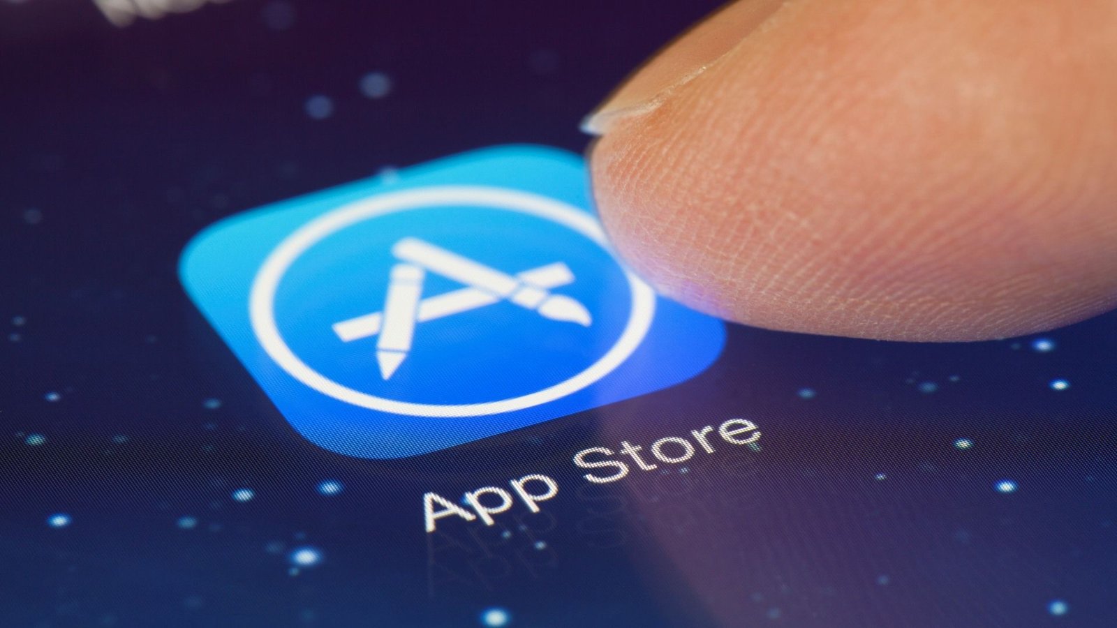 Startup processa Apple por remover apps de IA da App Store e ‘reter’ pagamentos