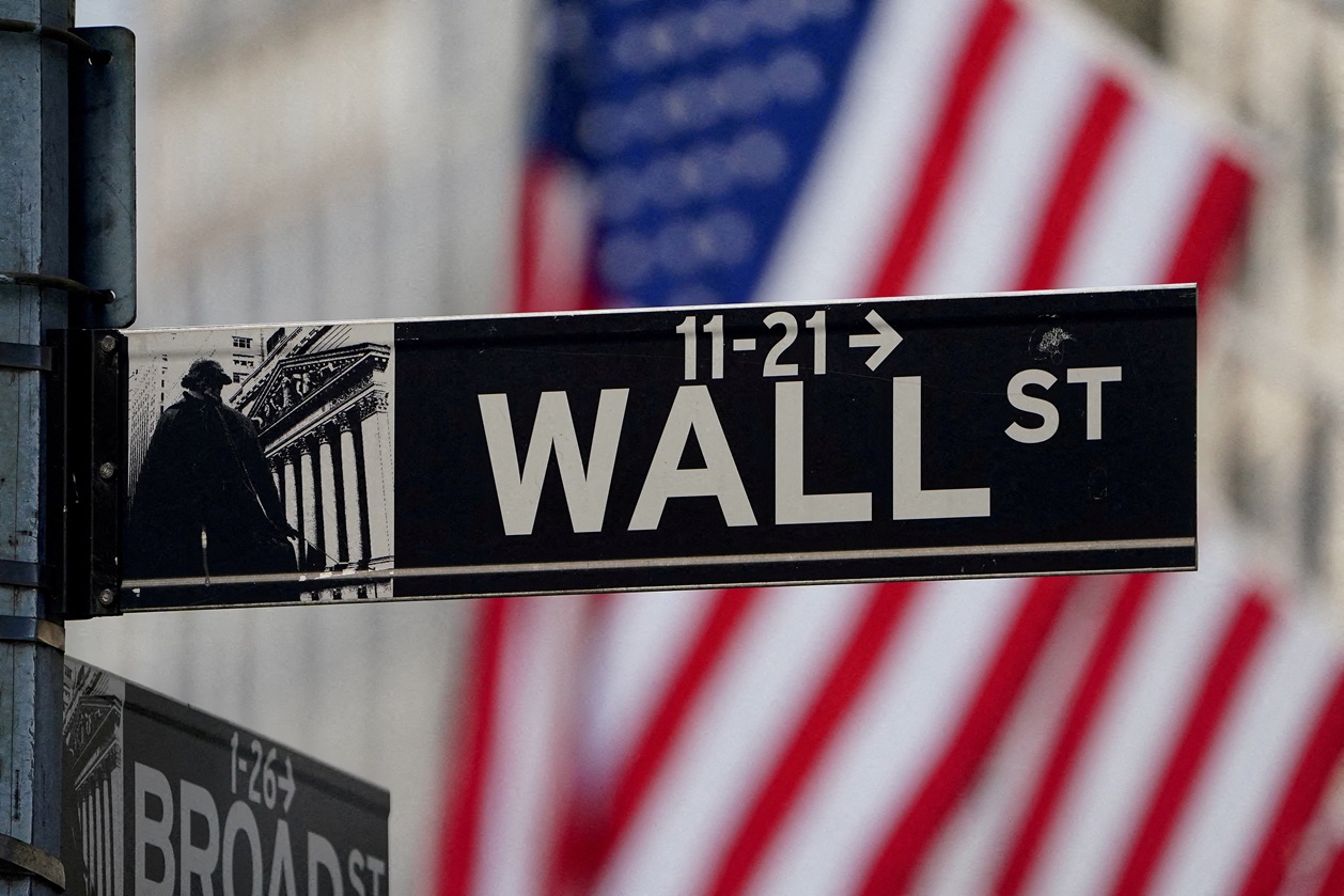 Dow Jones futuro sobe com queda do petróleo WTI e após balanço da Apple