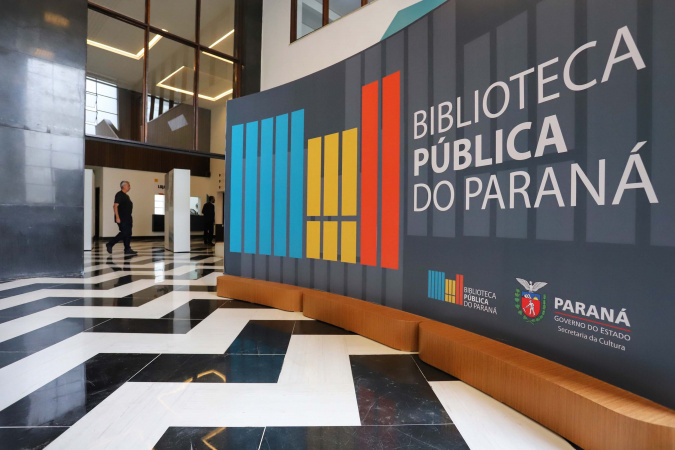 Lançamentos, oficinas e recital integram a programação de maio da Biblioteca Pública